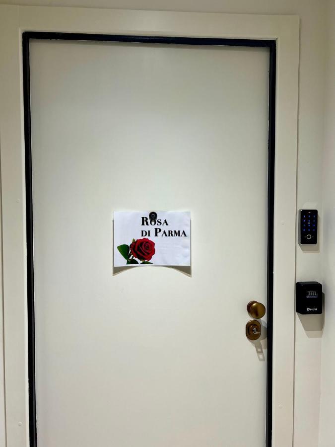 B&B Rosa Di Parma Exteriör bild